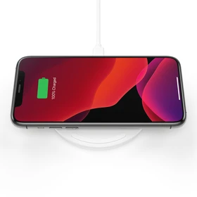 Belkin BoostCharge - Support de recharge sans fil de 10W + chargeur mural QC 3.0 + câble